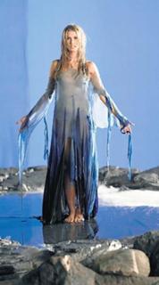 Delta Goodrem feet photo thumbnail