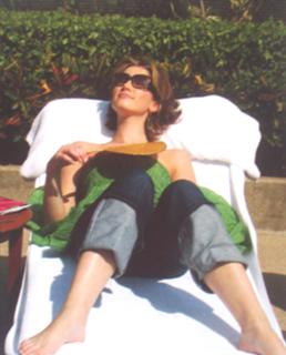Delta Goodrem feet photo thumbnail