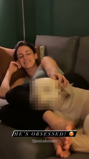 Jessica Lowndes feet photo thumbnail