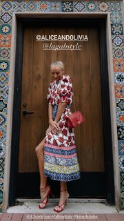 Nastia Liukin feet photo thumbnail