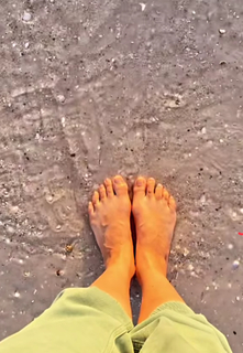 Catherine Bell feet photo thumbnail
