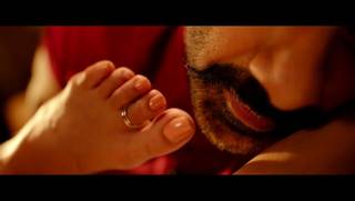 Shruti Haasan feet photo thumbnail