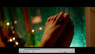 Shruti Haasan feet photo thumbnail