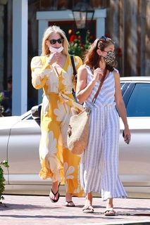 Ali Larter feet photo thumbnail