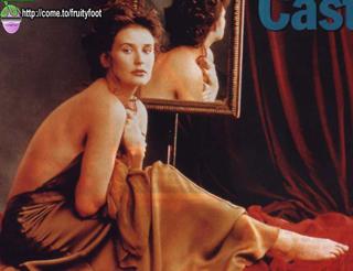 Demi Moore feet photo thumbnail