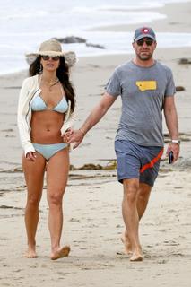Jordana Brewster feet photo thumbnail