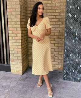 Rochelle Humes feet photo thumbnail