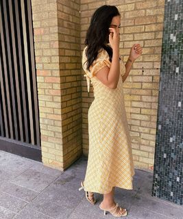 Rochelle Humes feet photo thumbnail