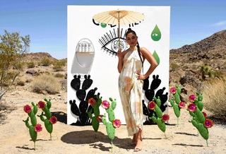 Vanessa Hudgens feet photo thumbnail