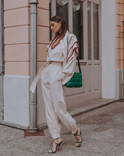 Cristina Buccino feet photo thumbnail
