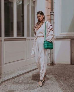 Cristina Buccino feet photo thumbnail