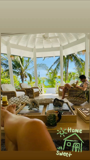 Sofía Vergara feet photo thumbnail