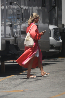 Lily James feet photo thumbnail