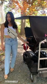 Nikki Garcia feet photo thumbnail