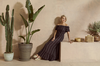 Malgorzata Kozuchowska feet photo thumbnail