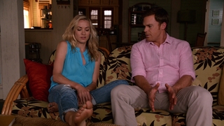 Yvonne Strahovski feet photo thumbnail
