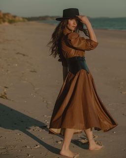 Natalia Oreiro feet photo thumbnail