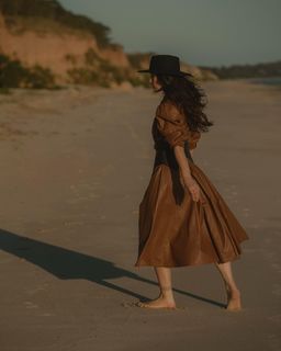 Natalia Oreiro feet photo thumbnail