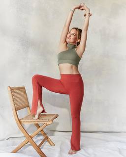 Kate Hudson feet photo thumbnail
