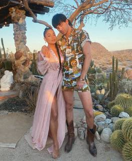 Vanessa Hudgens feet photo thumbnail