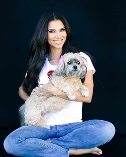 Roselyn Sanchez feet photo thumbnail