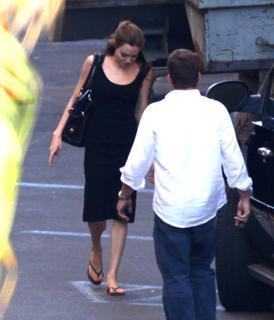 Angelina Jolie feet photo thumbnail