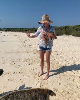 Kate Upton feet photo thumbnail