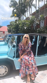 Molly Sims feet photo thumbnail
