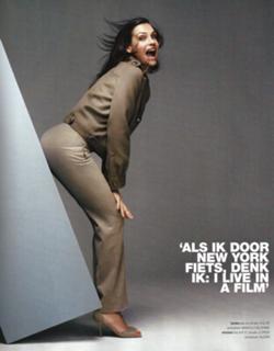 Famke Janssen feet photo thumbnail