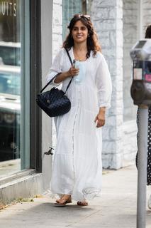 Camila Cabello feet photo thumbnail