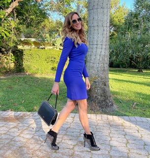 Lili Estefan feet photo thumbnail
