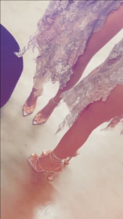 Kylie Jenner feet photo thumbnail