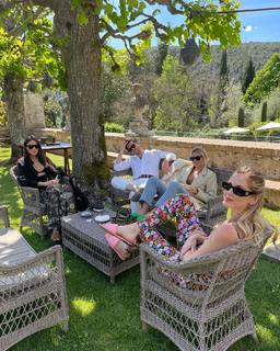 Chiara Ferragni feet photo thumbnail
