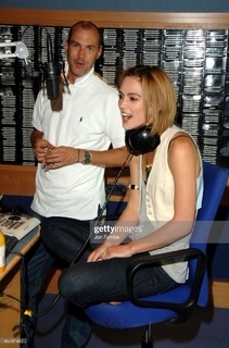Keira Knightley feet photo thumbnail