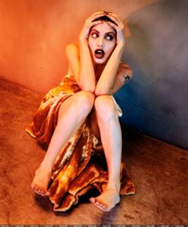 Angelina Jolie feet photo thumbnail