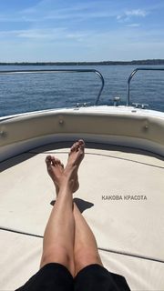 Vera Brezhneva feet photo thumbnail