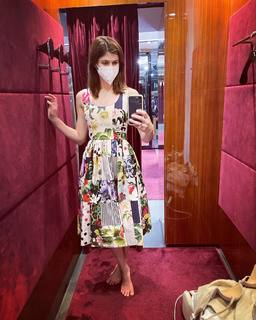 Alexandra Daddario feet photo thumbnail