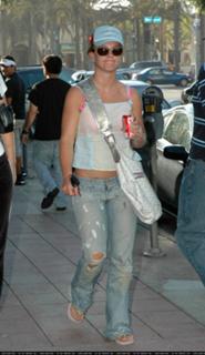 Britney Spears feet photo thumbnail