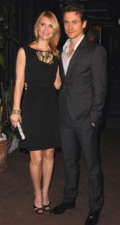 Claire Danes feet photo thumbnail