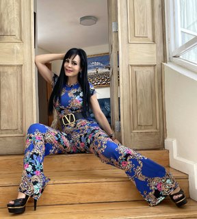 Maribel Guardia feet photo thumbnail
