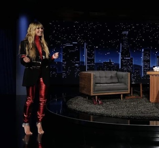 Heidi Klum feet photo thumbnail