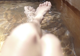 Nikki Reed feet photo thumbnail