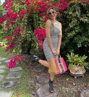 Lili Estefan feet photo thumbnail