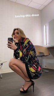Lele Pons feet photo thumbnail