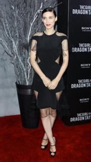 Rooney Mara feet photo thumbnail