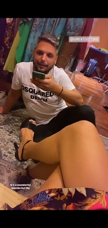 Veronica Maya feet photo thumbnail