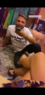 Veronica Maya feet photo thumbnail