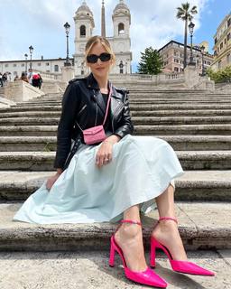 Chiara Ferragni feet photo thumbnail