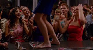 Anna Faris feet photo thumbnail