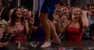 Anna Faris feet photo thumbnail